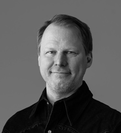 Erik Eckblad Headshot Photo