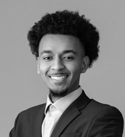 Mesfin Abegaz Headshot Photo